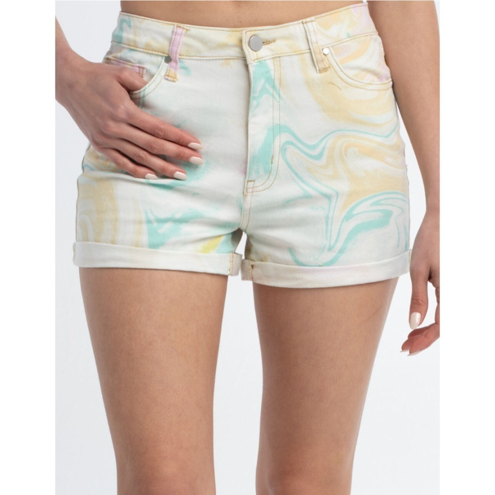 Hi-Rise Mom Shorts Swirl Print Denim Cuffed Hem Casual Trendy Size 1/25 NWT - Picture 3 of 10